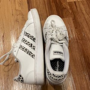 Adidas grand court cloudfoam leopard print sneaker